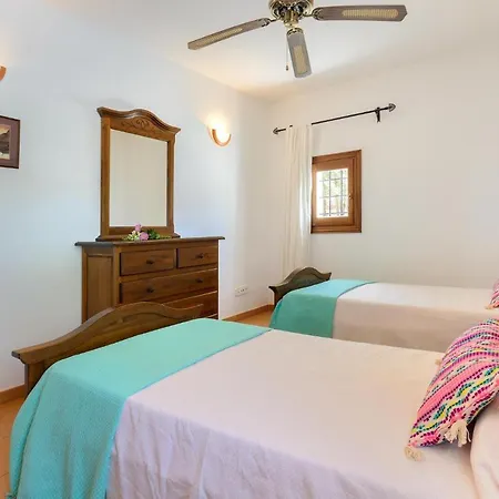 Villa Miquela